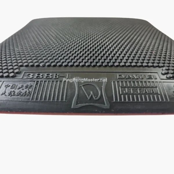 dawei-388b-1-short-pimple-rubber-black-close-up